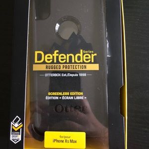 Otterbox defender series iphone xs max